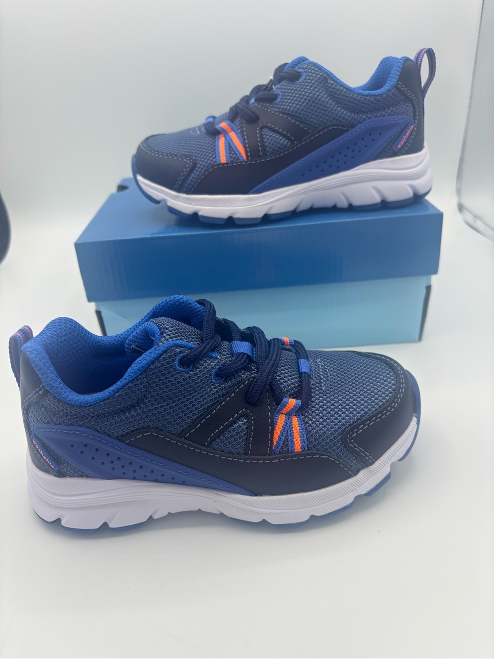 Stride Rite Boys Athletic Journey sneaker 10.5 Extra Wide width